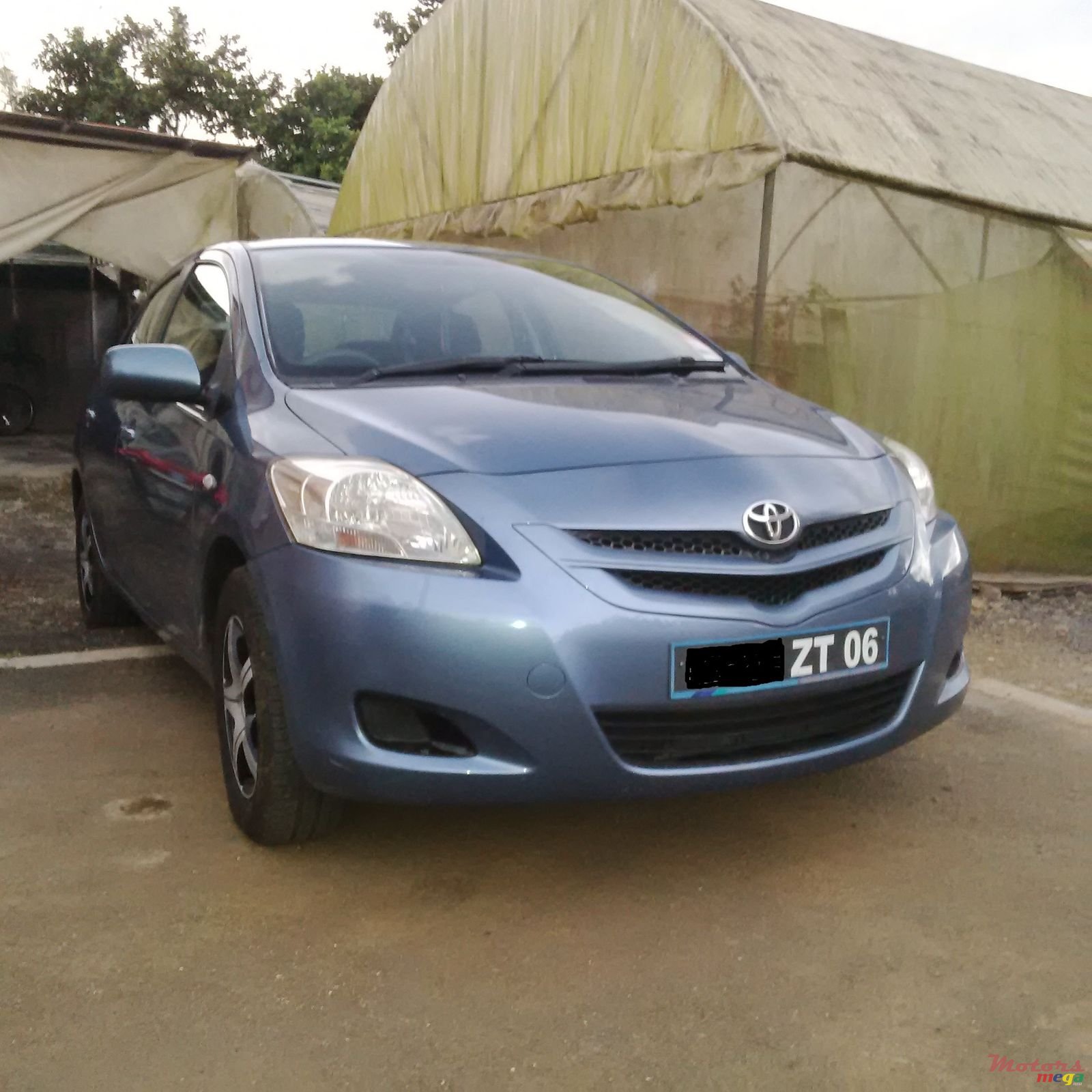 2006' Toyota Yaris photo #1