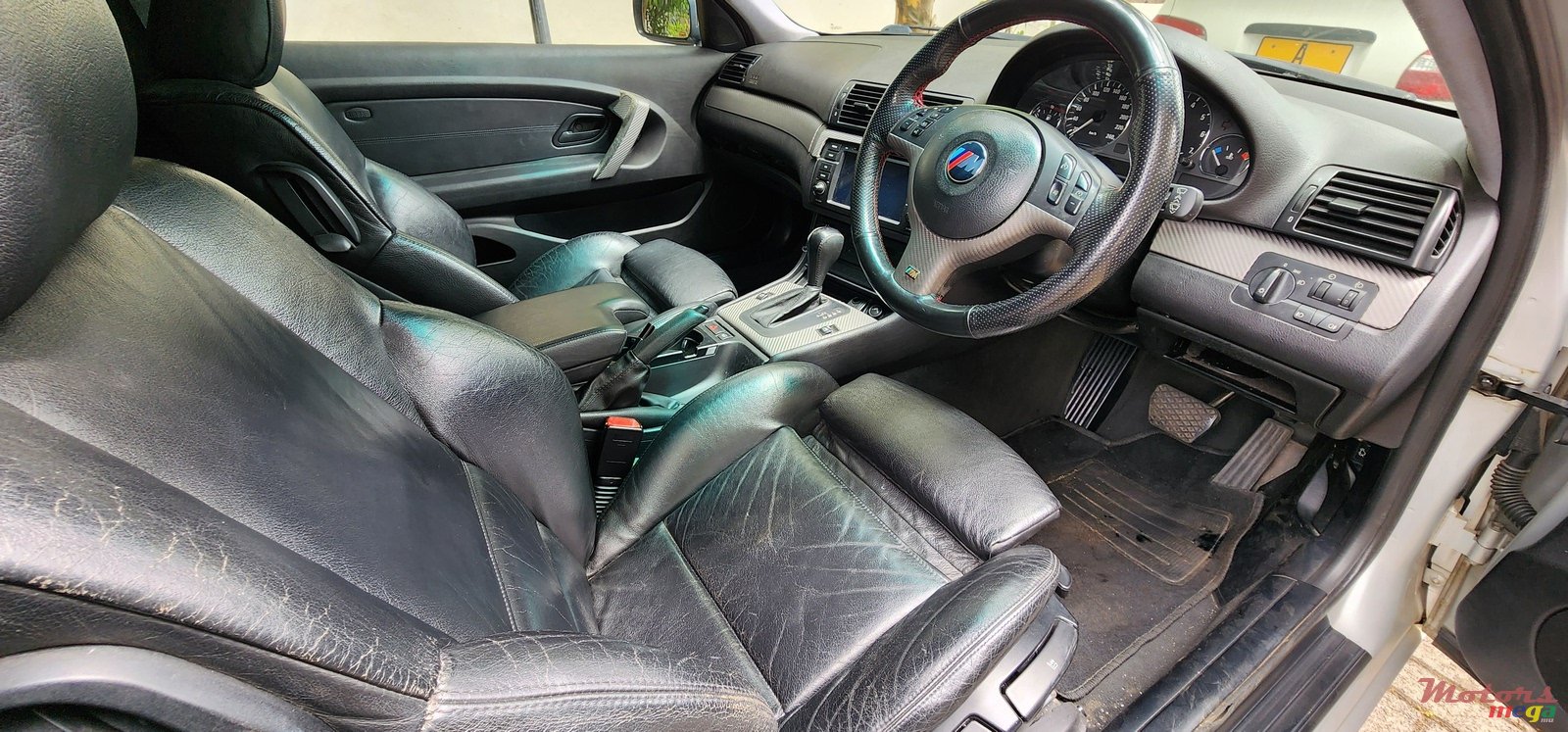 2003' BMW 3 Series Compact photo #7