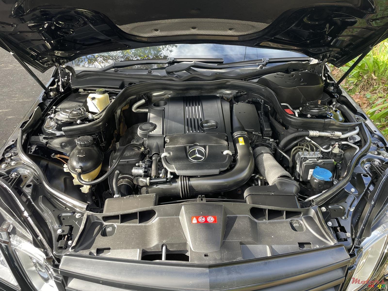 2010' Mercedes-Benz E250 photo #5