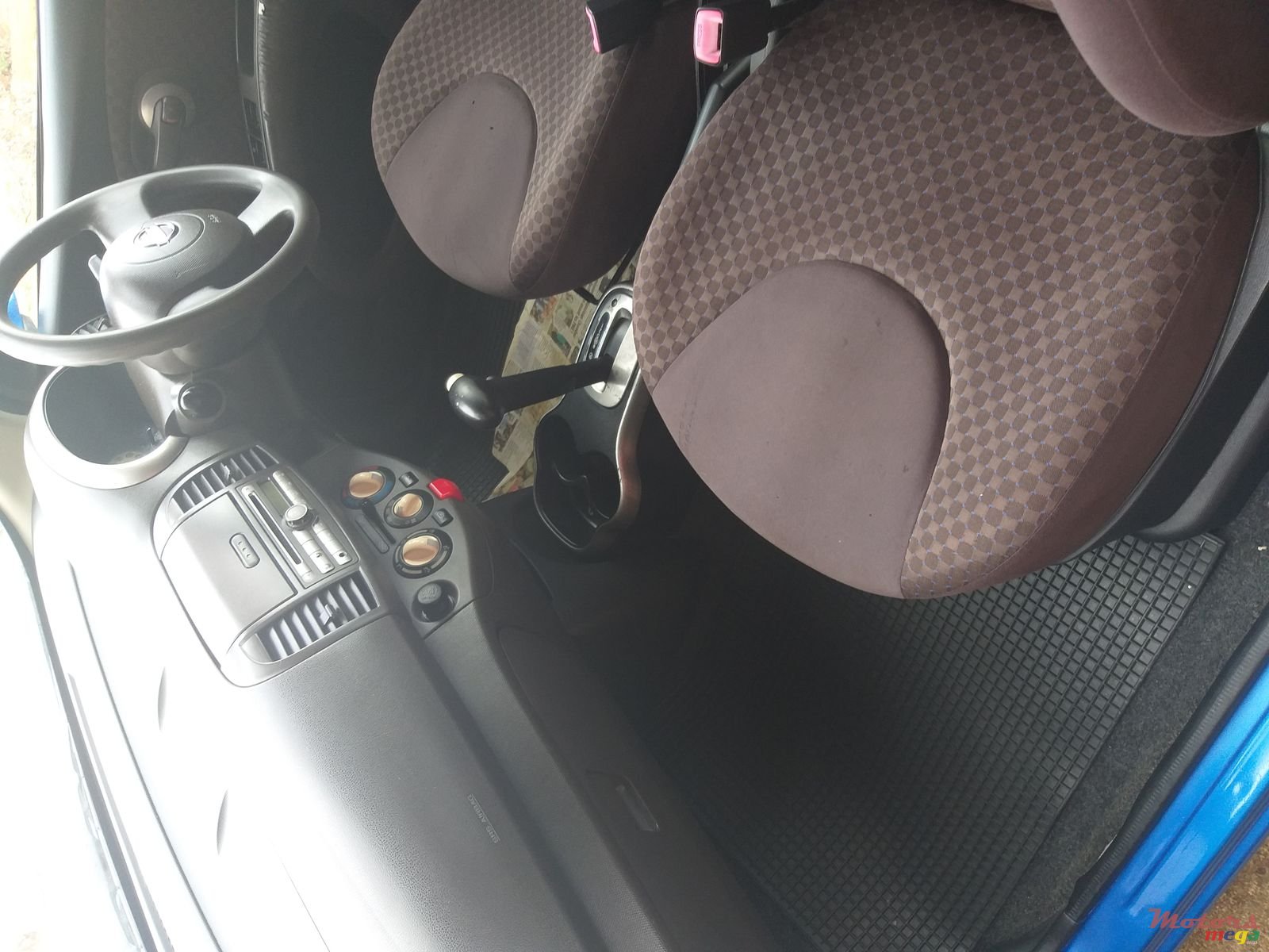 2010' Nissan March photo #3