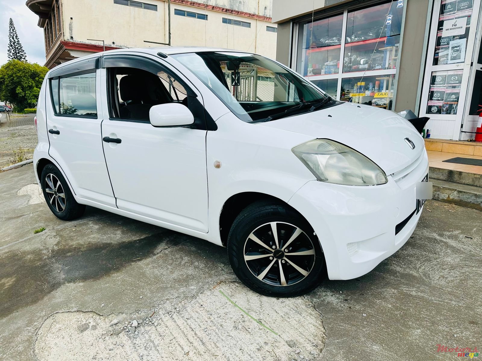 2007' Toyota Passo photo #1