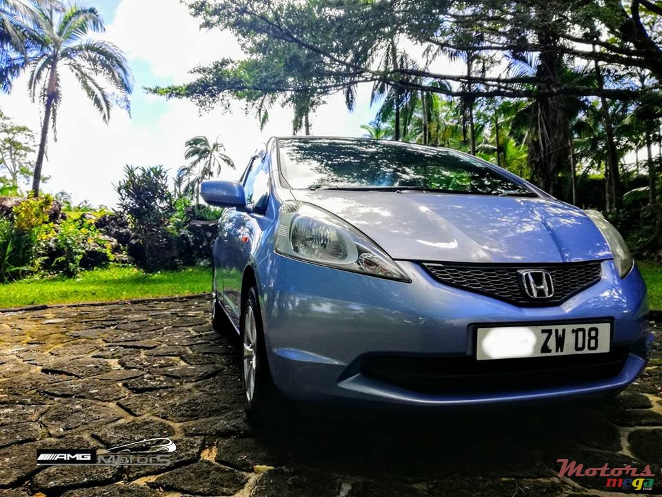 2008' Honda Fit 1.3 photo #2