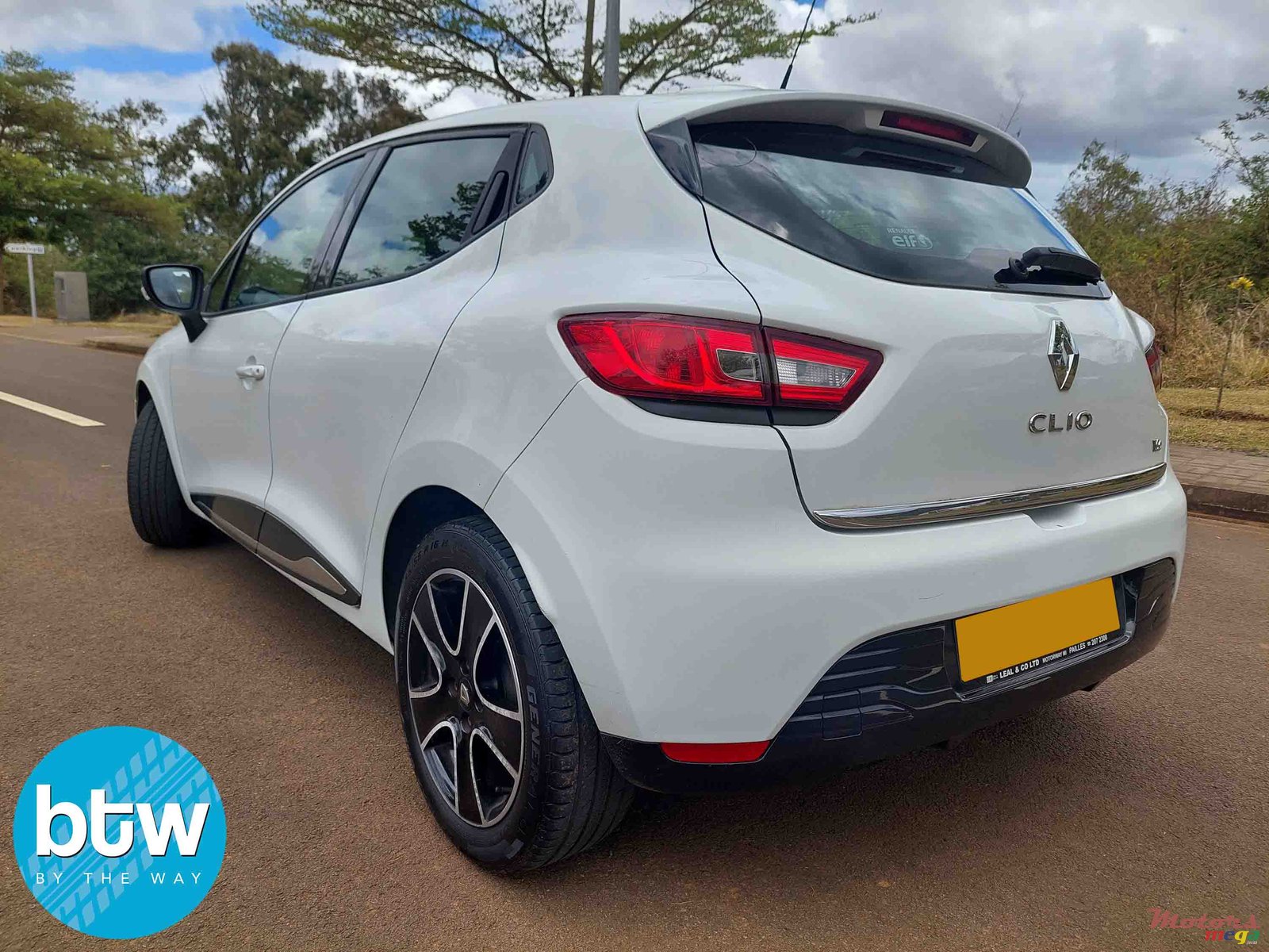 2015' Renault Clio photo #5