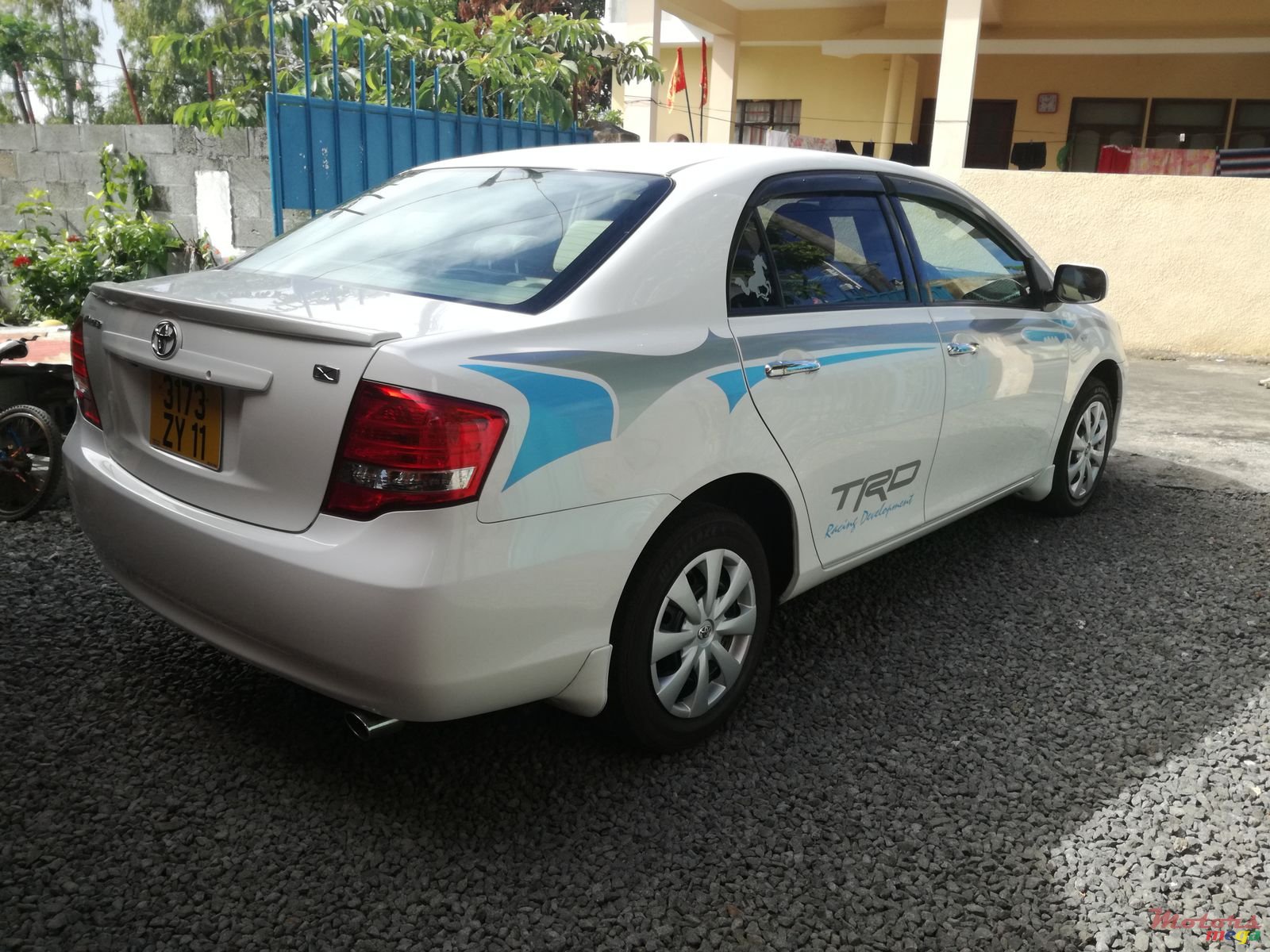 2011' Toyota Axio photo #2