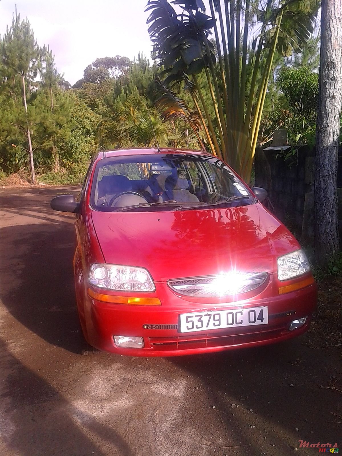 2004' Chevrolet Aveo photo #1