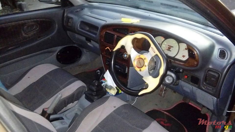 2001' Proton Wira nil photo #4