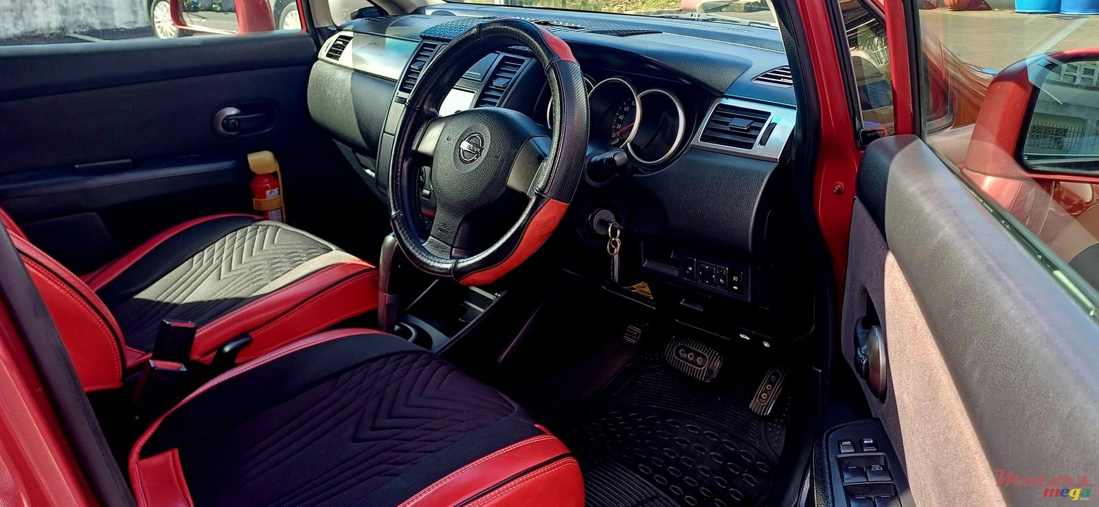 2007' Nissan Tiida photo #5