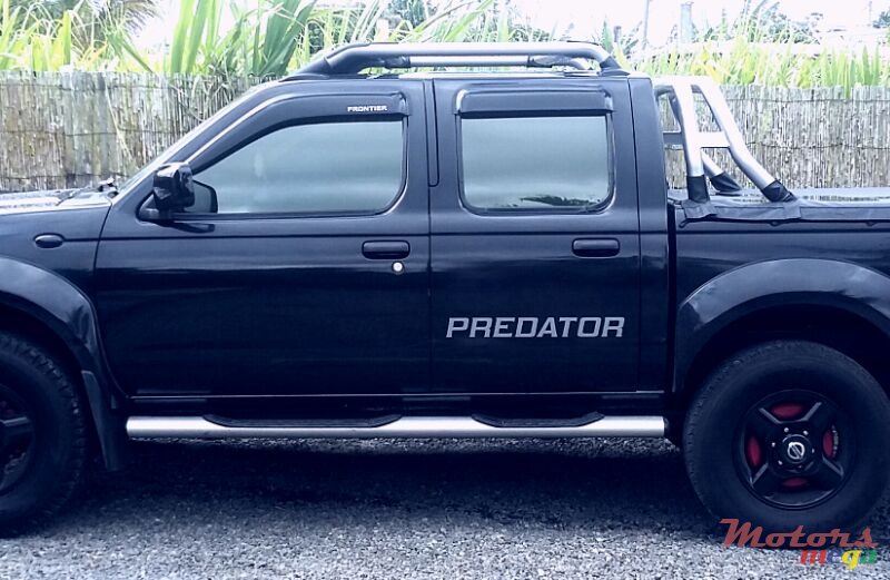 2009' Nissan Hardbody 4x4 3.0 predator photo #3