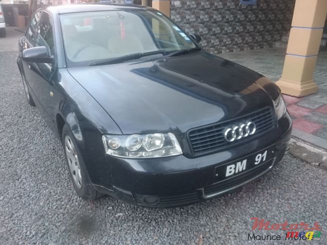 2001' Audi A4 photo #1