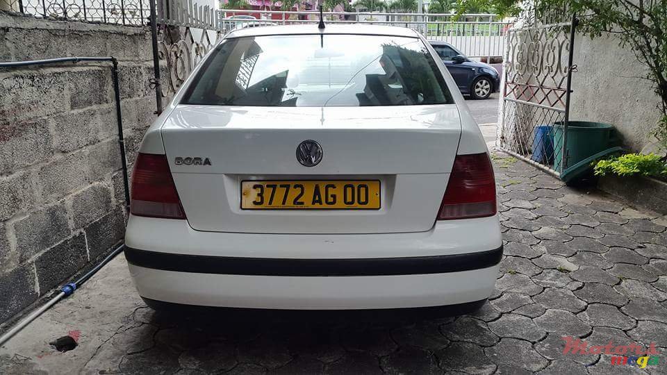 2000' Volkswagen photo #3