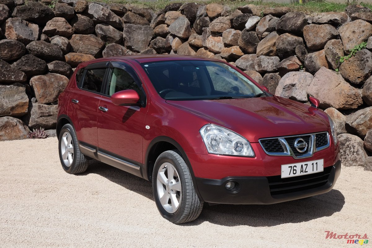 2011' Nissan Qashqai photo #1