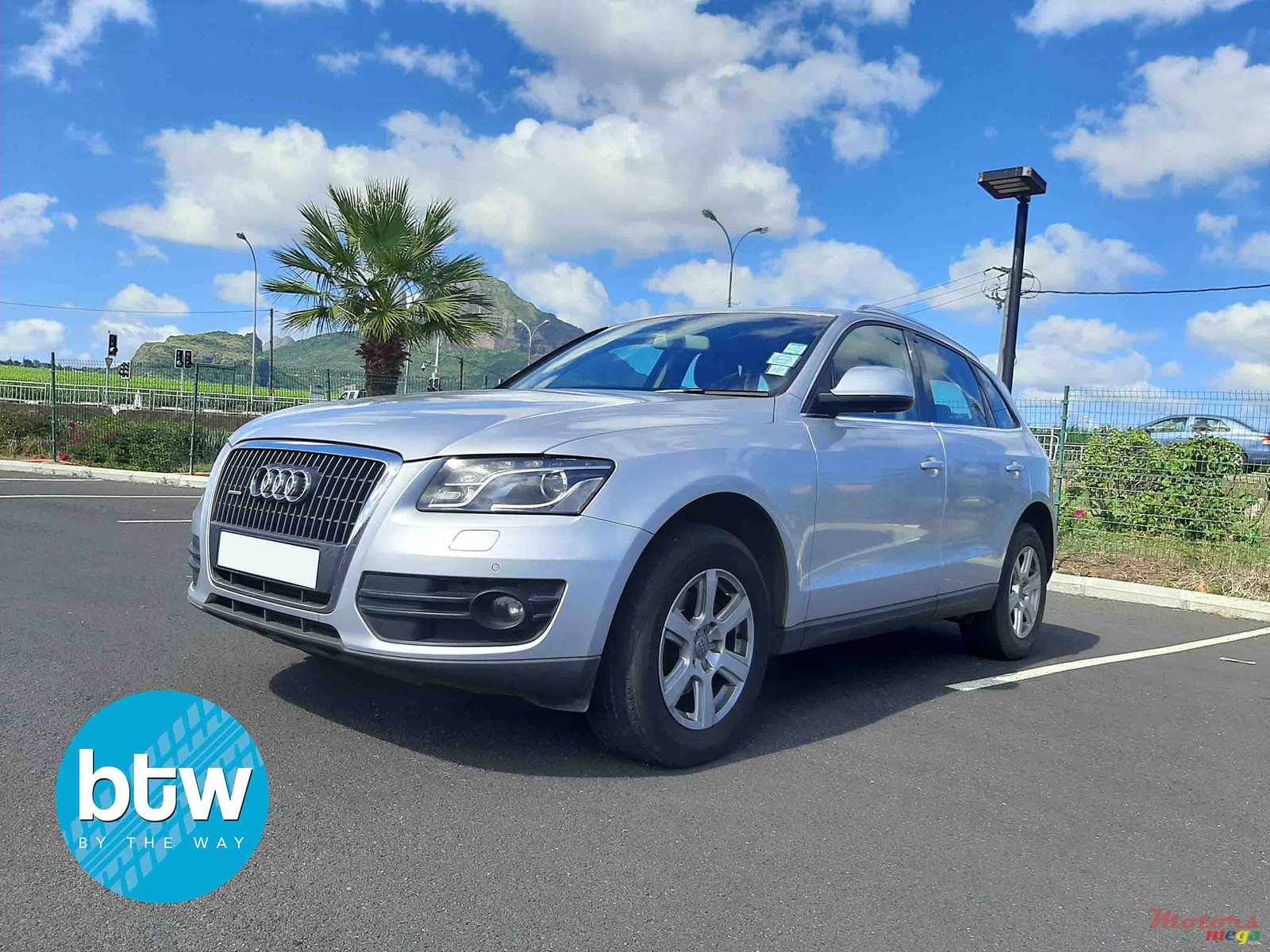 2013' Audi Q5 photo #2