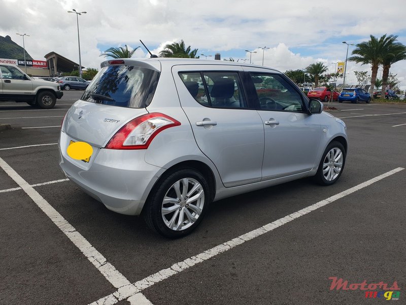 2016' Suzuki Swift photo #3