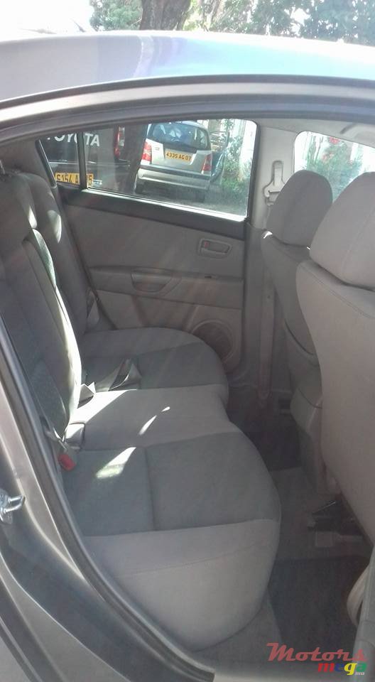 2005' Mazda Axela photo #7