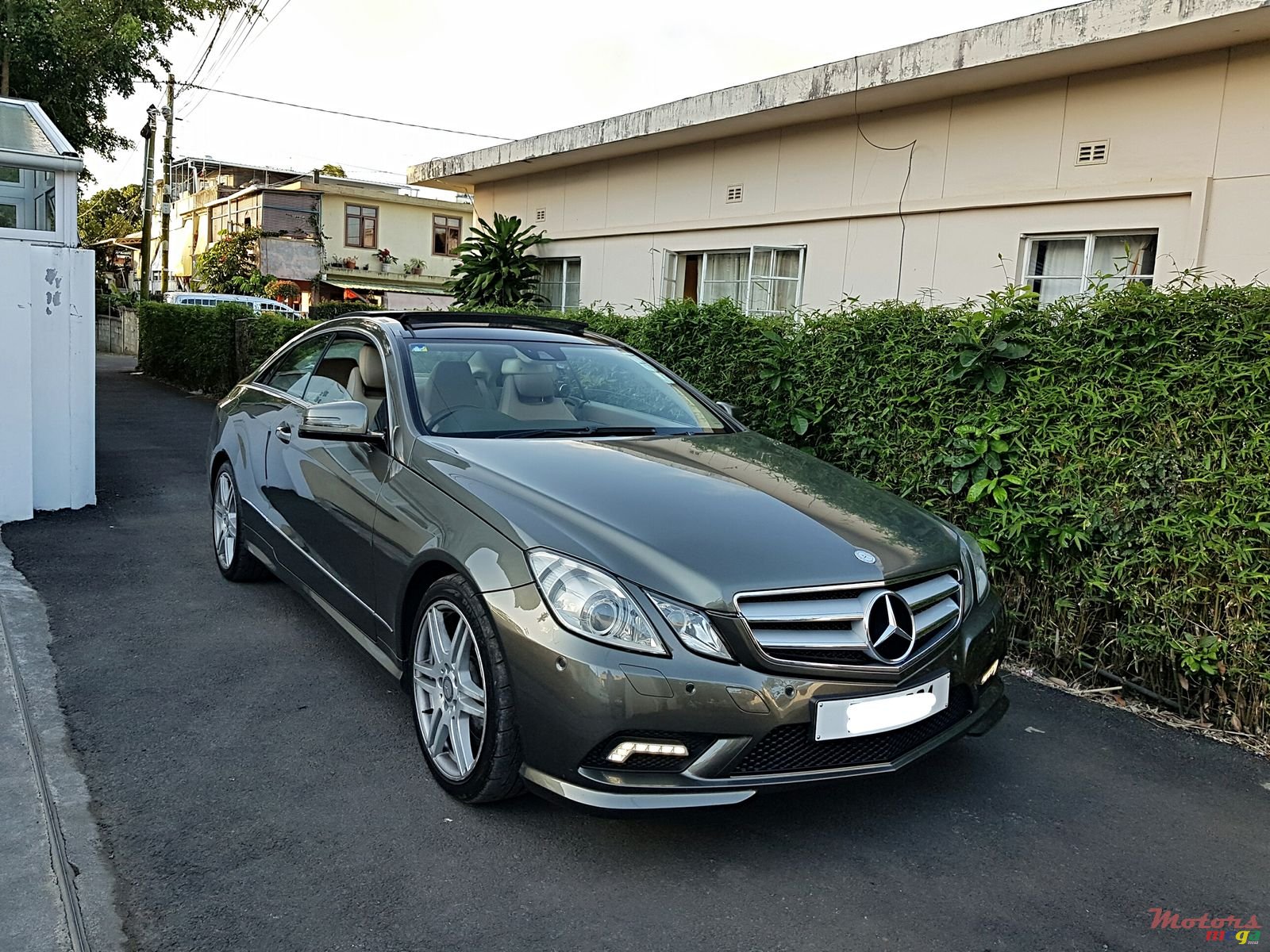 2010' Mercedes-Benz E350 AMG Package photo #1