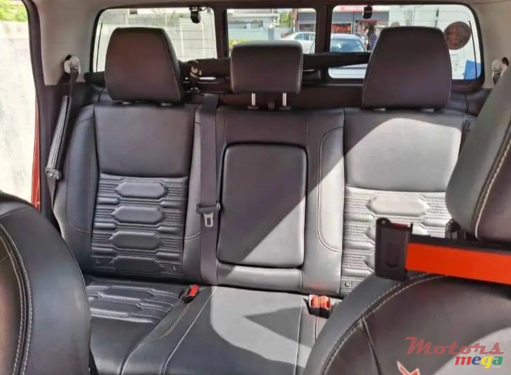 2022' Nissan Navara photo #4