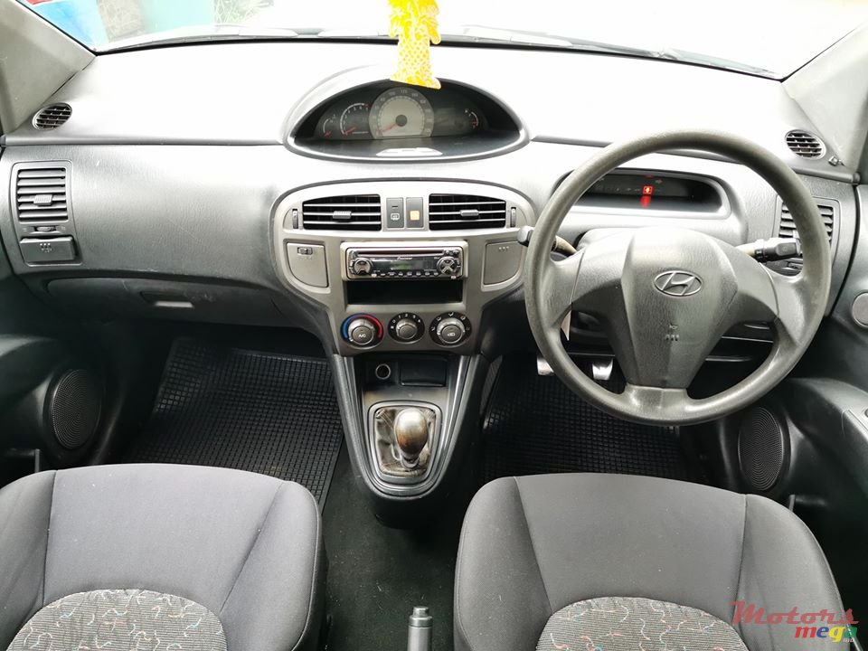 2002' Hyundai Matrix photo #5