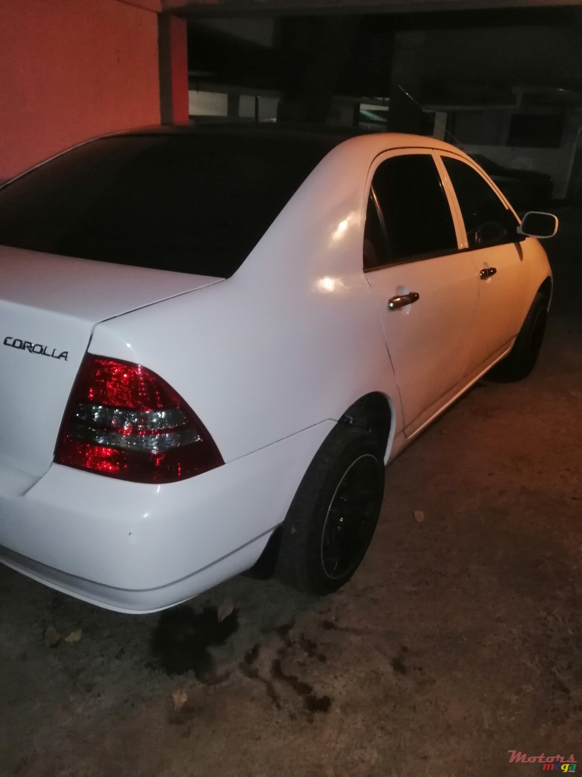 2003' Toyota Corolla NZE photo #1