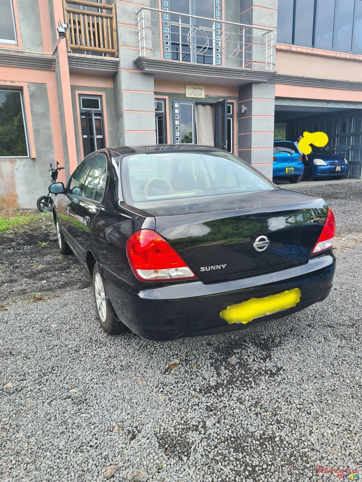 2012' Nissan Sunny photo #2