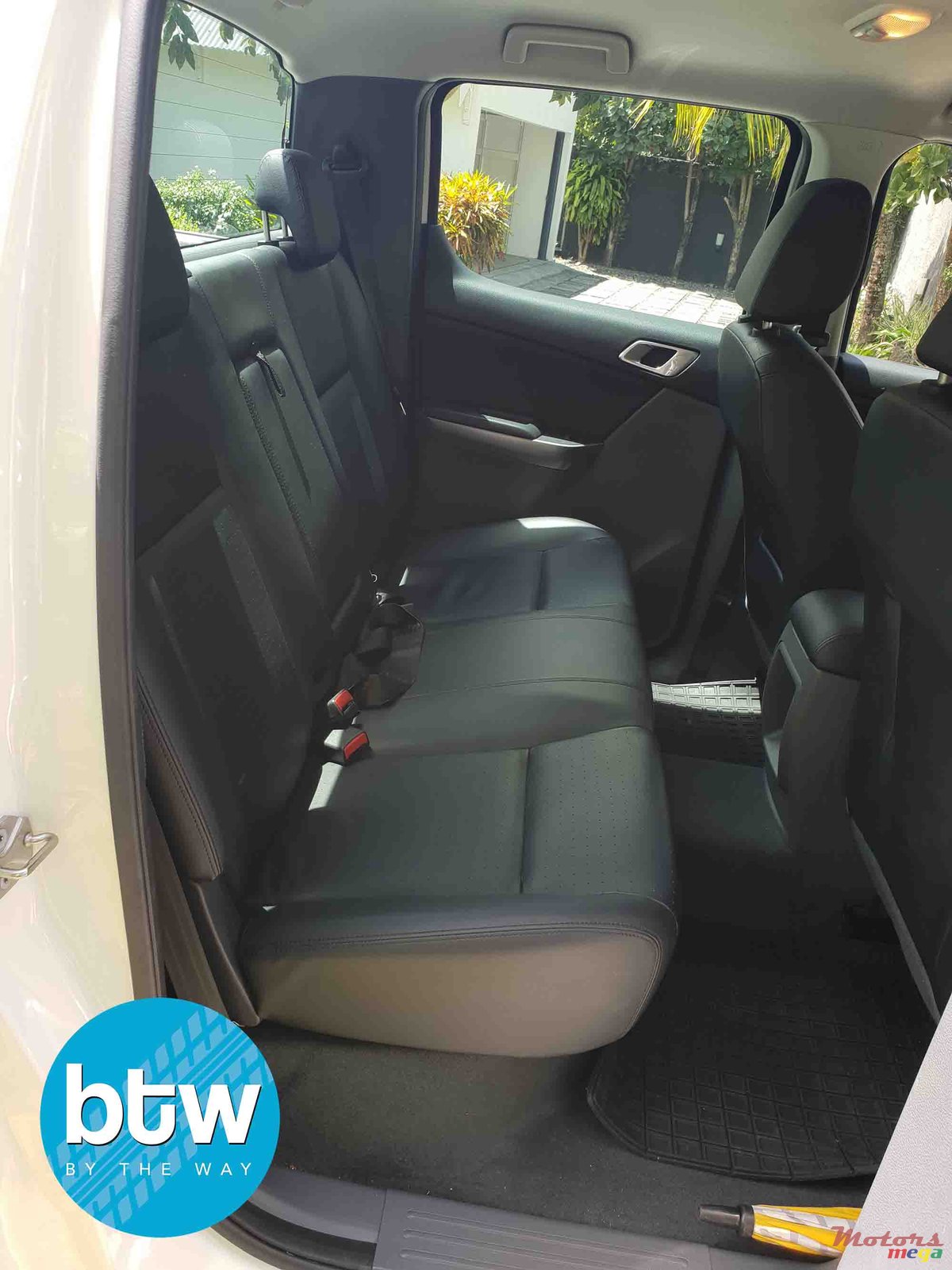 2016' Mazda BT-50 photo #7