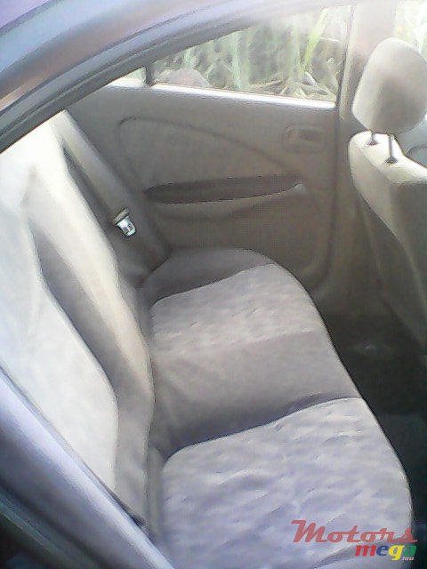 2001' Nissan Sunny photo #7