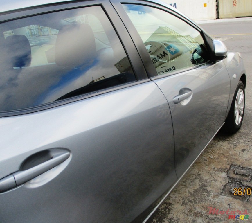 2013' Mazda Demio photo #5