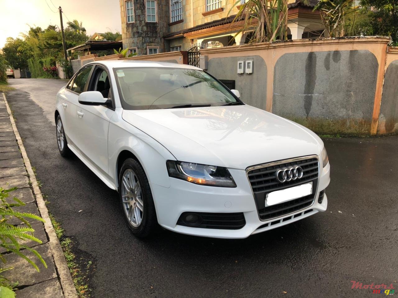 2011' Audi 4000 A4 Automatic photo #2