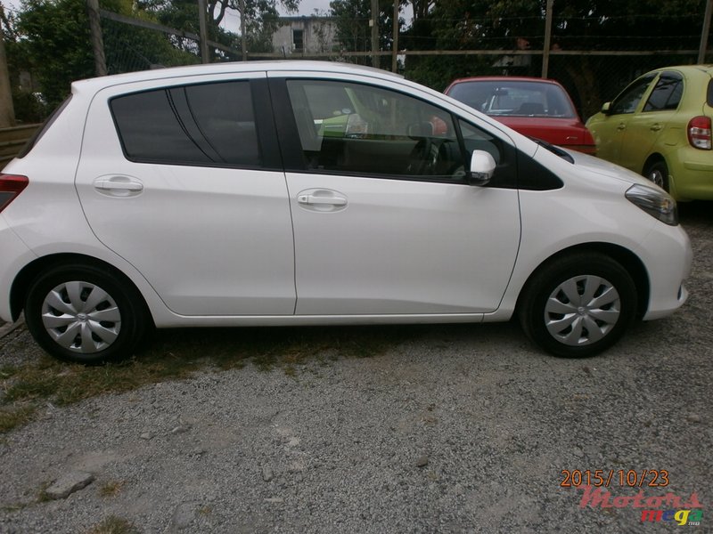 2012' Toyota VITZ photo #6