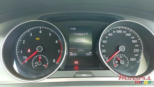 2015' Volkswagen Golf VII 1.2 TSI photo #5