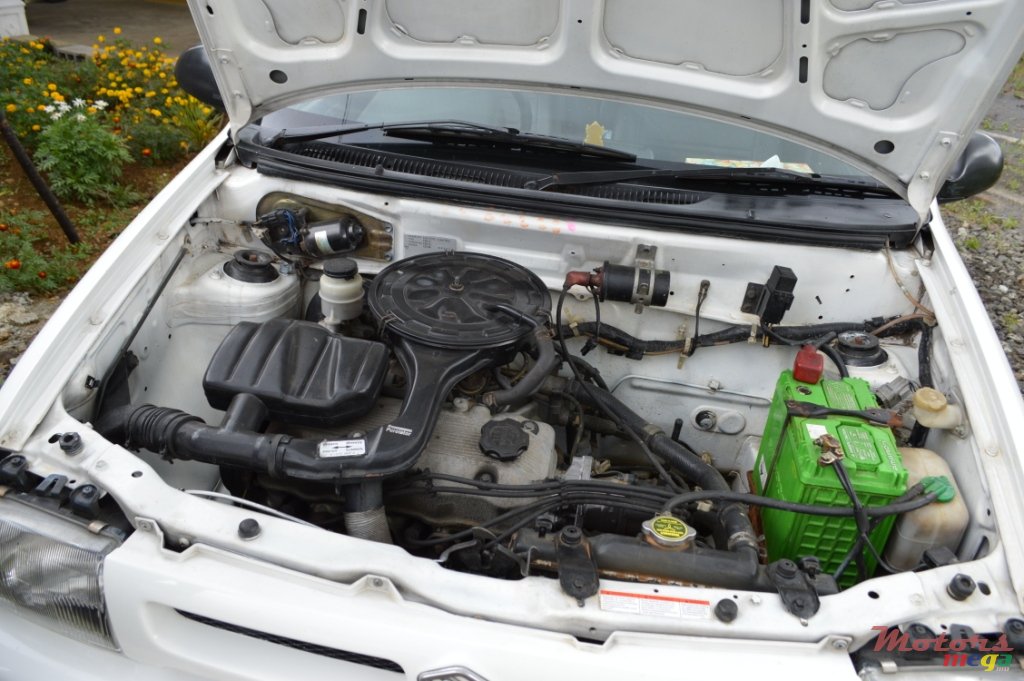 2000' Suzuki Alto photo #2