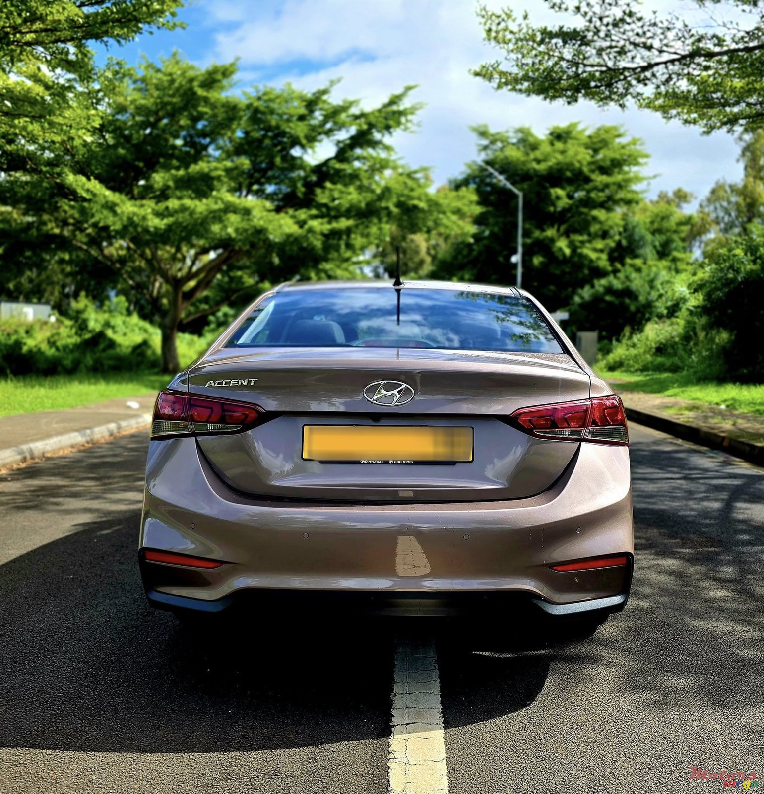 2019' Hyundai Accent photo #3