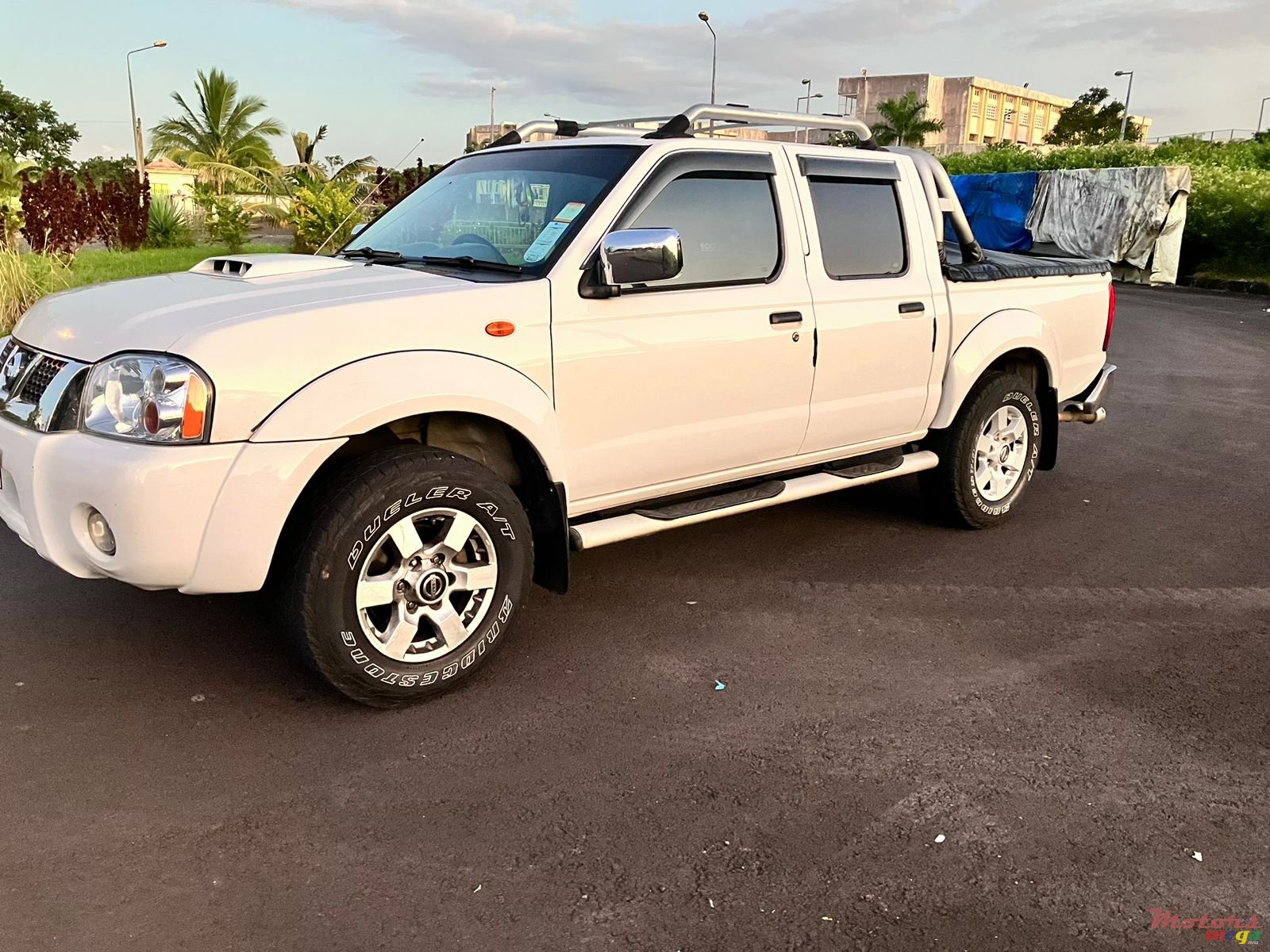 2014' Nissan NP300 photo #3