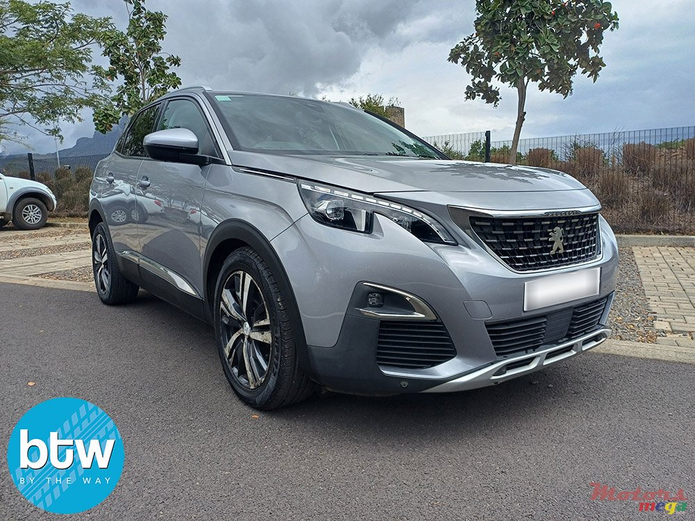 2018' Peugeot 3008 Allure photo #1