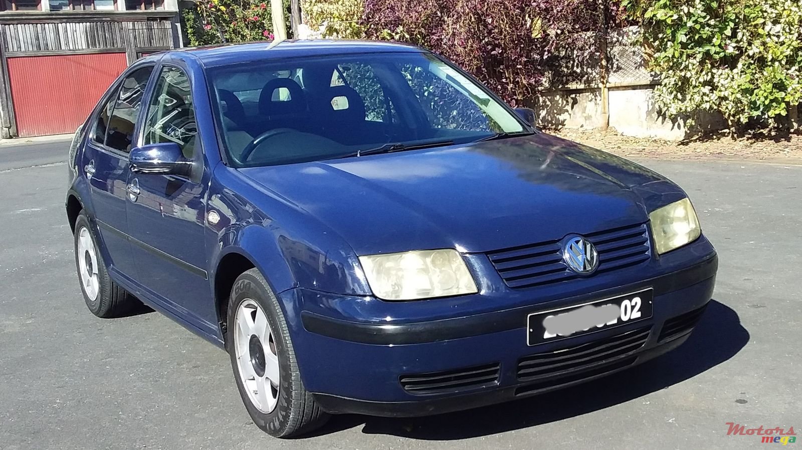 2002' Volkswagen Bora photo #1