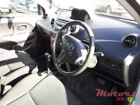 2003' Toyota photo #6