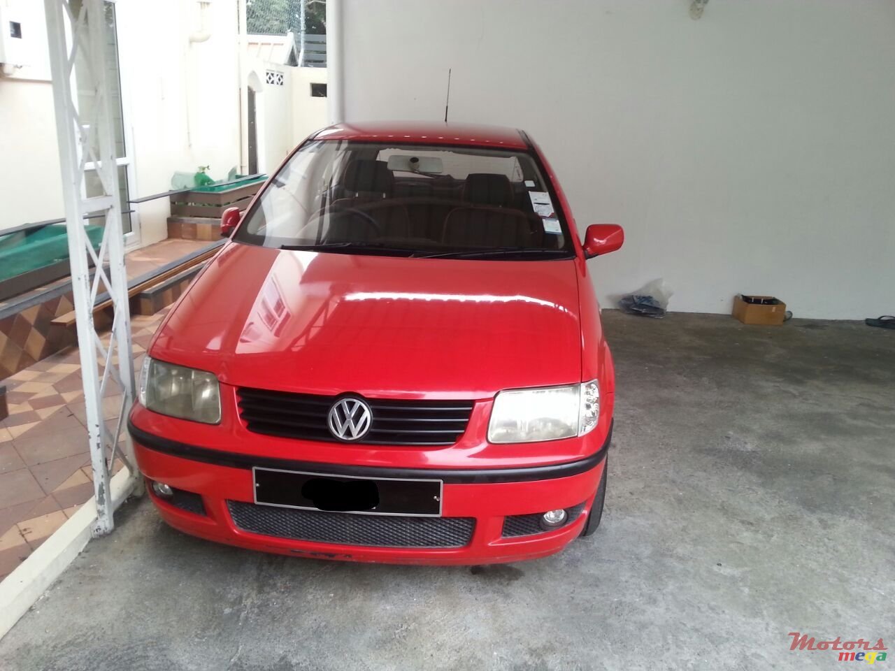 2001' Volkswagen Polo photo #1