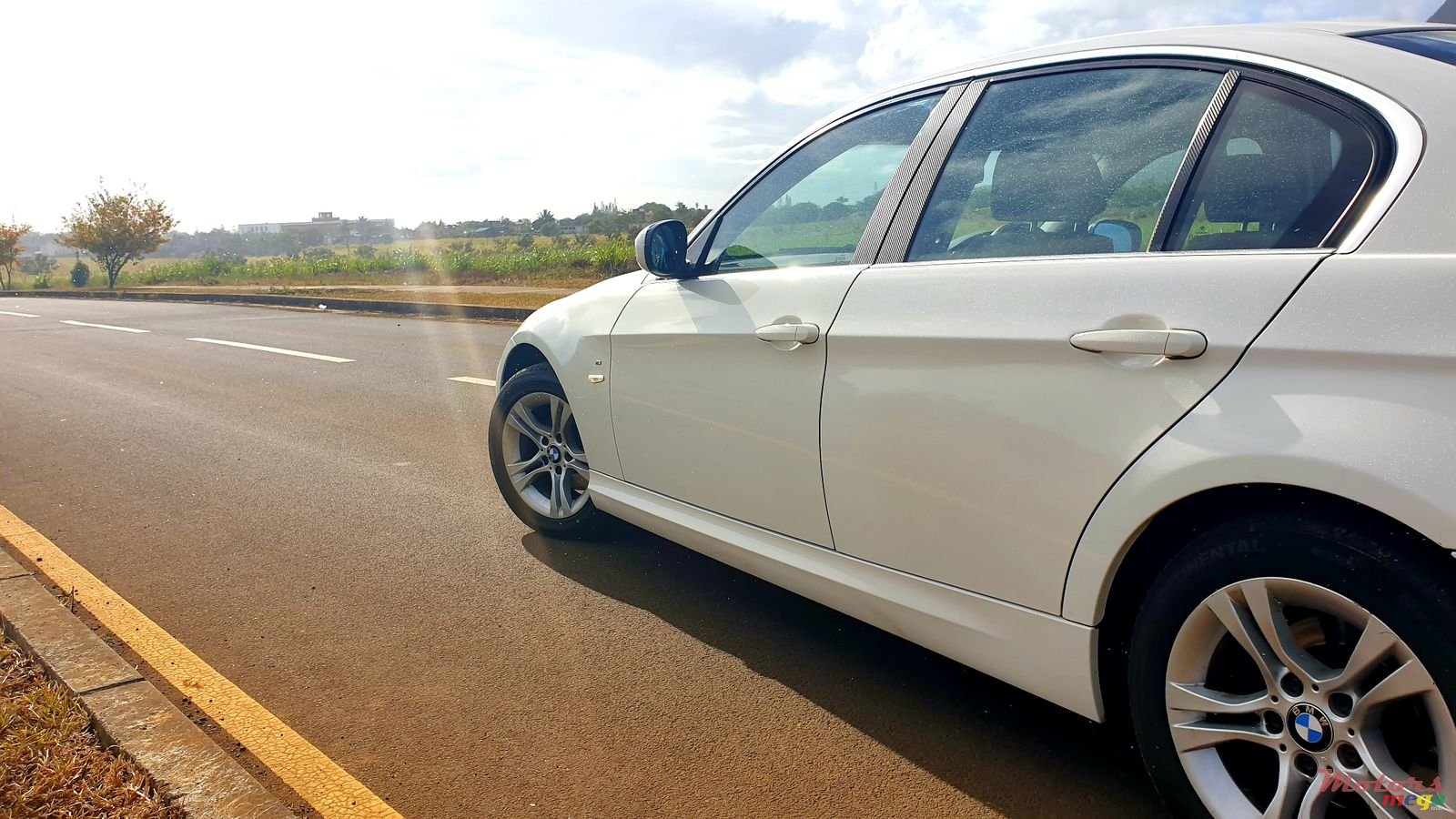 2009' BMW 316 photo #3