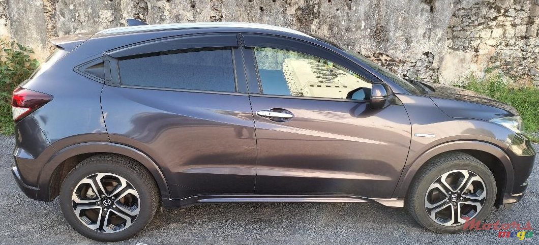 2015' Honda Vezel photo #2