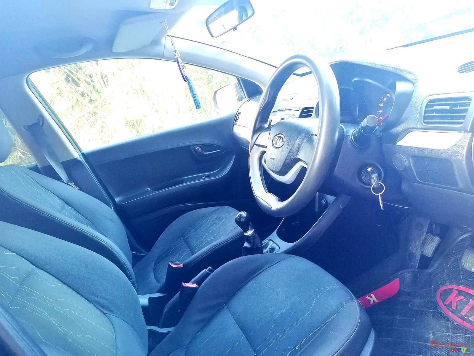 2012' Kia Picanto photo #6