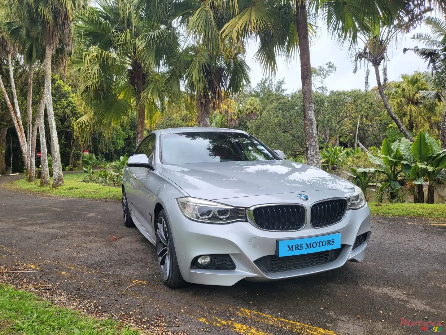 2014' BMW 3 Series GT photo #2