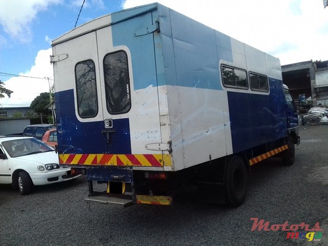 2007' Mitsubishi Canter Truck photo #6