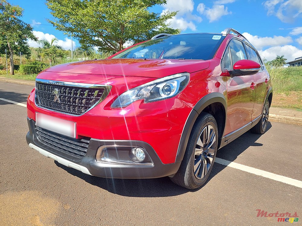 2019' Peugeot 2008 photo #2