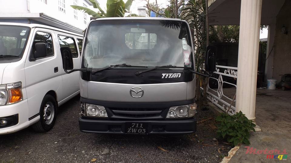 2003' Mazda Titan photo #1