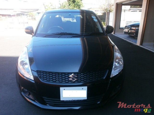 2012' Suzuki Swift photo #1