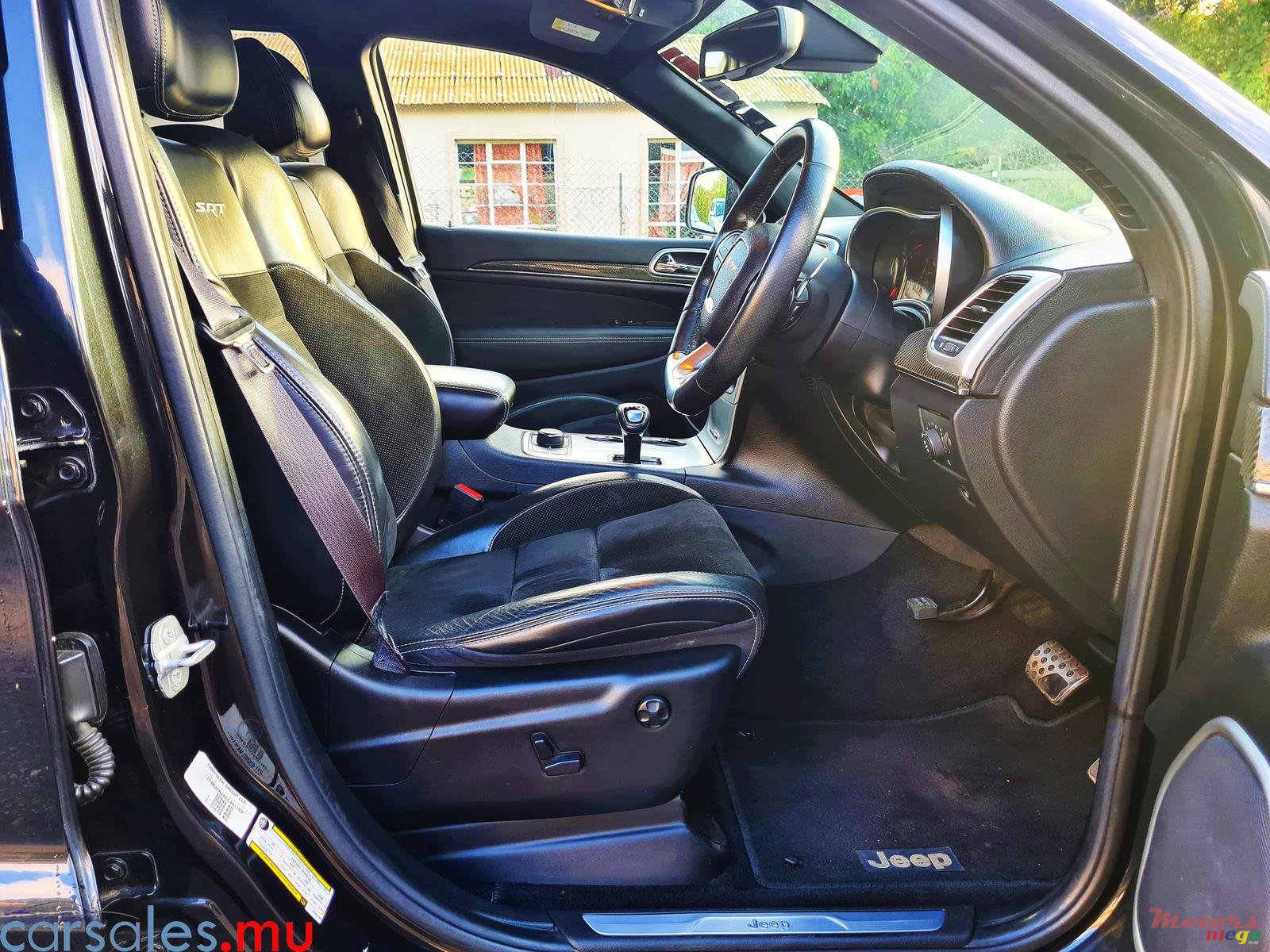 2014&#x27; Jeep Grand Cherokee SRT 6.4L V8 HEMI photo #5