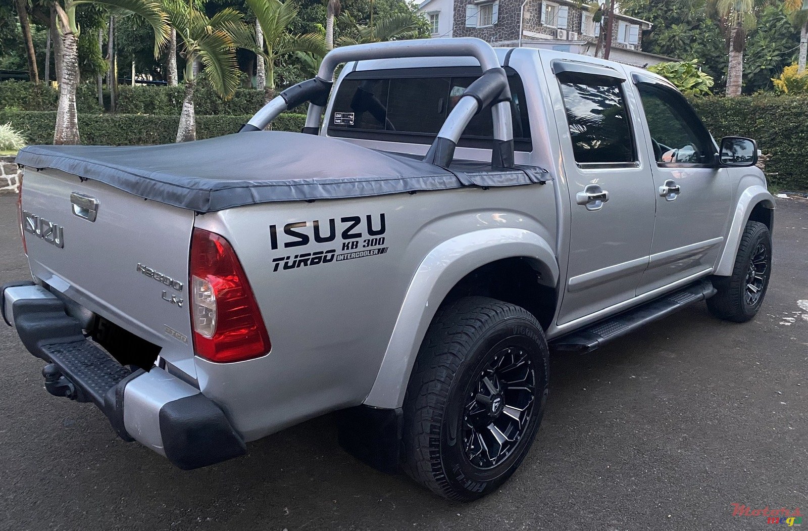 2009' Isuzu KB 300 photo #4