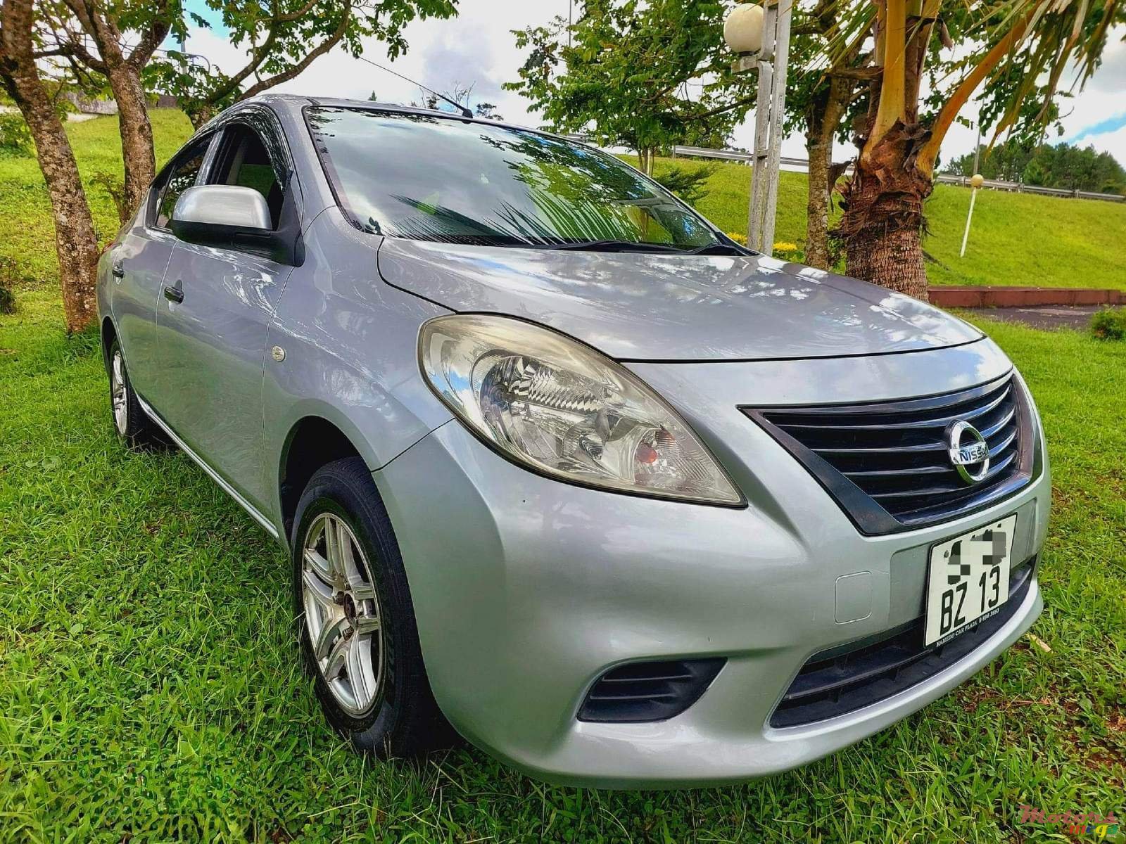 2013' Nissan Almera photo #2