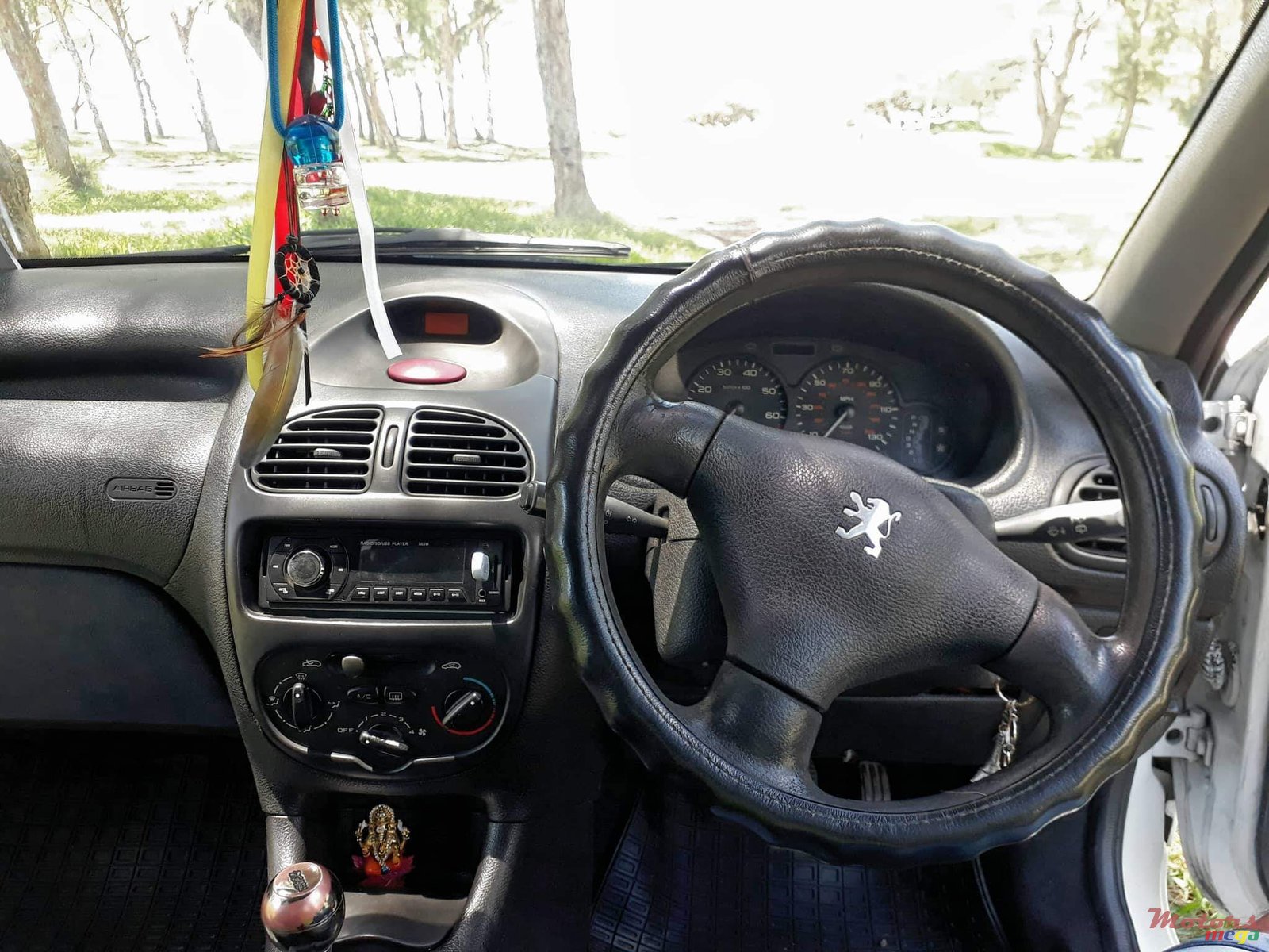 2000' Peugeot 206 photo #3