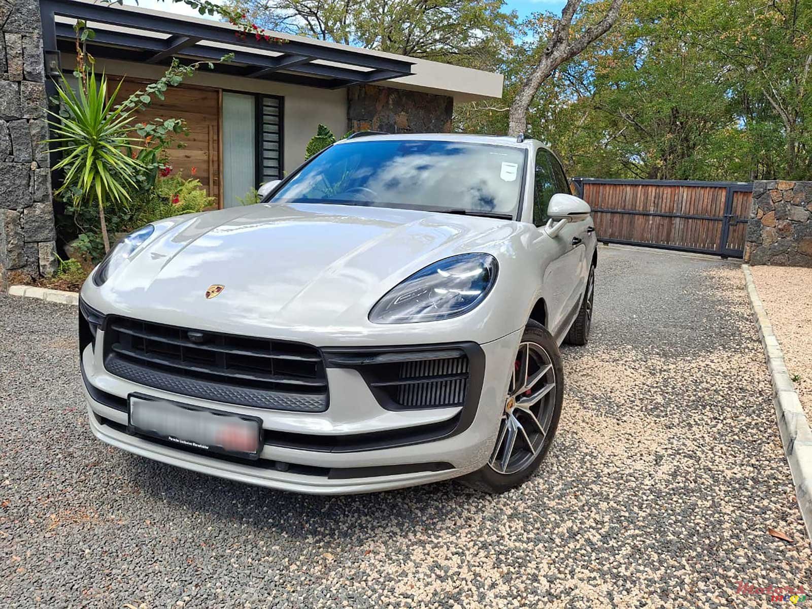 2024' Porsche Macan S 2.9 V6 photo #1