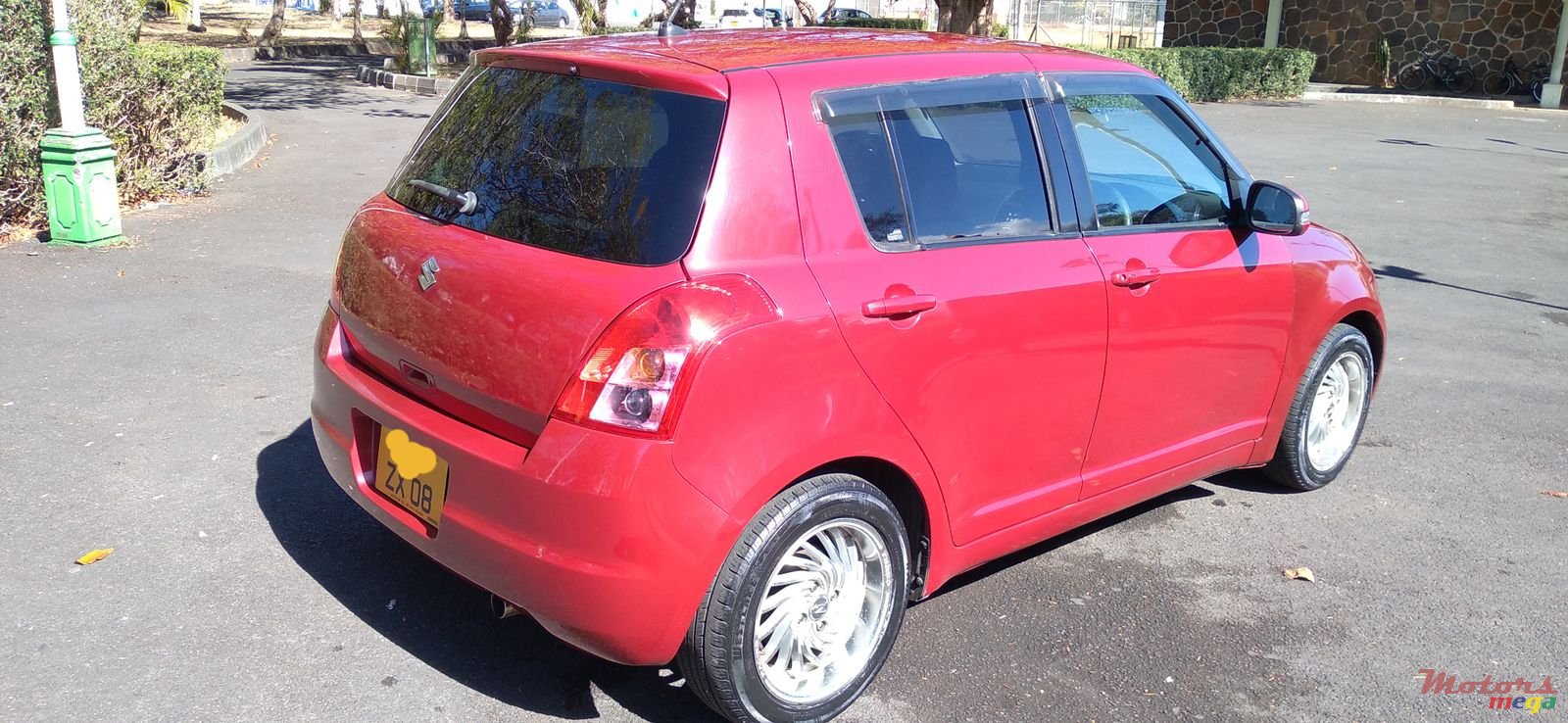 2008' Suzuki Swift photo #3